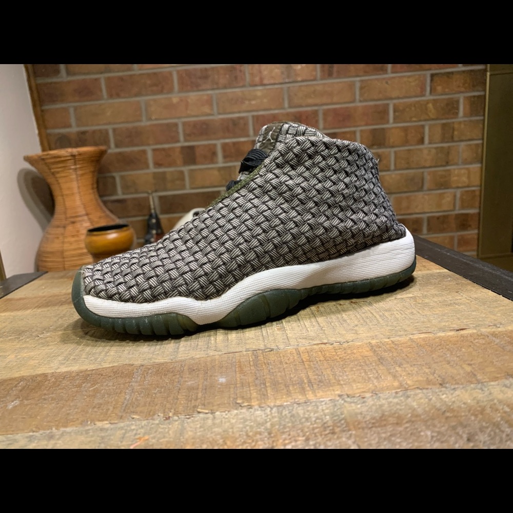Jordan Future Olive Youth size 4.5 Barely used
